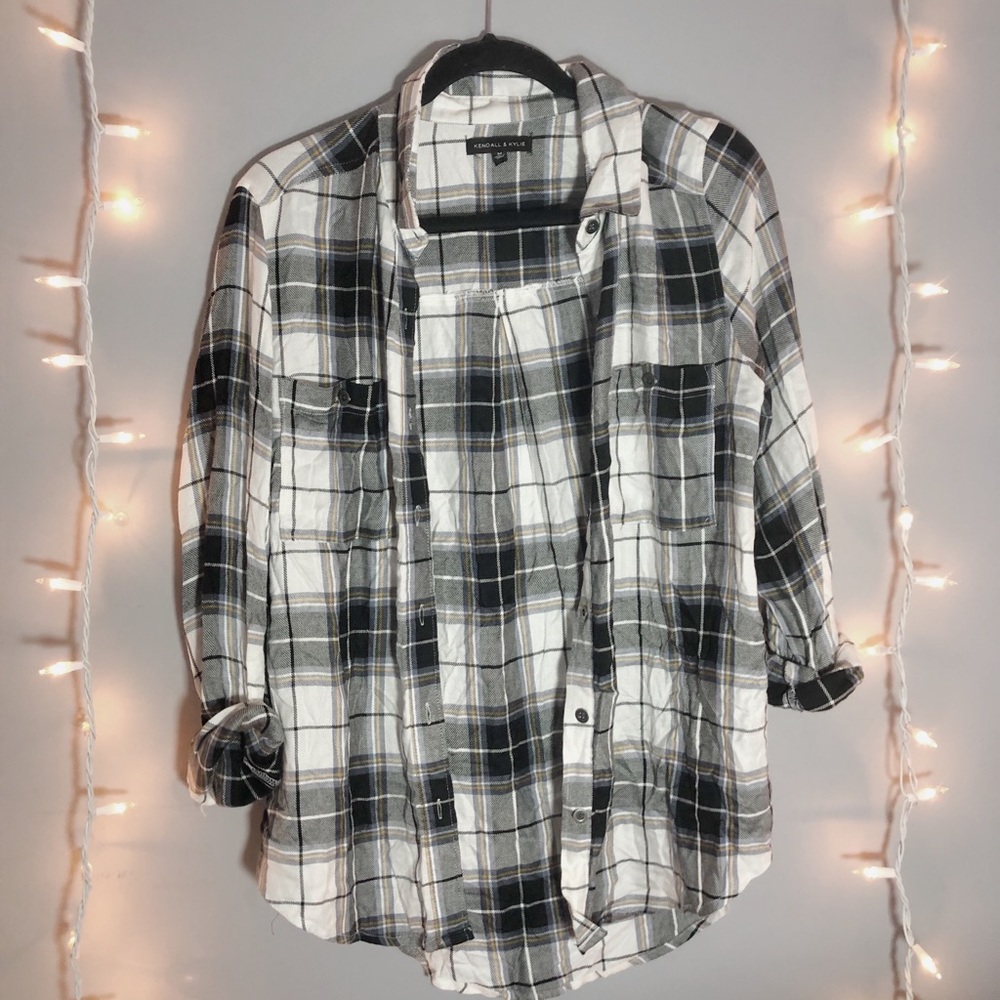 kendall and kylie black and white flannel